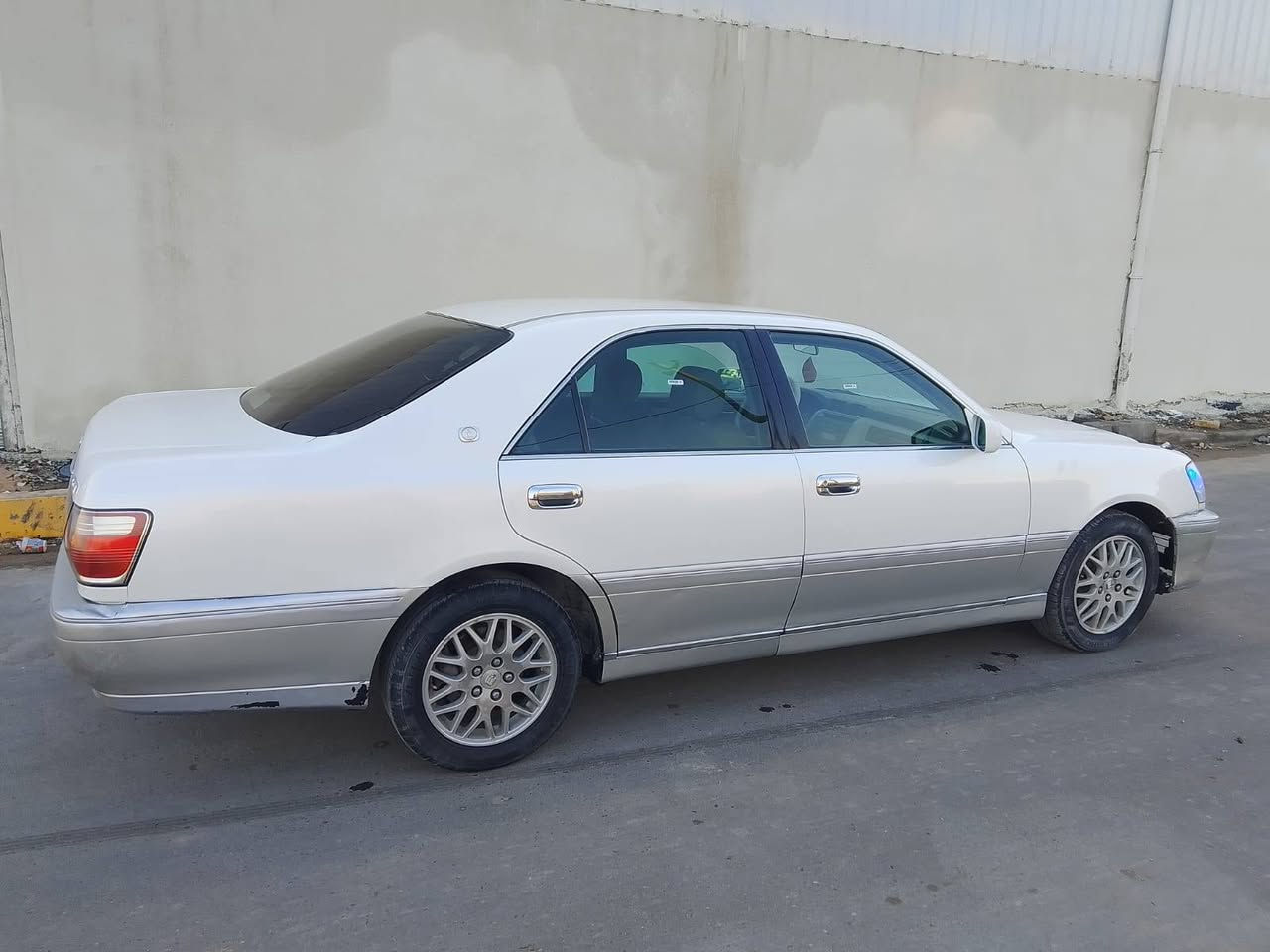 اسلام عليكم ملكه دخول جديد للبيع اومراوس بيه تئشيره بجنطه محرك كير حداديه تخم تاير  جديد تدفه تبريد كهربائية كله جاهزه باتري جديد  السعر 35. وبيه مجال حك الجه مكان ناصرية مركز ***********
