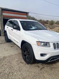 جراند شيروكي SRT • ٢٠١٤ • رقم بغداد