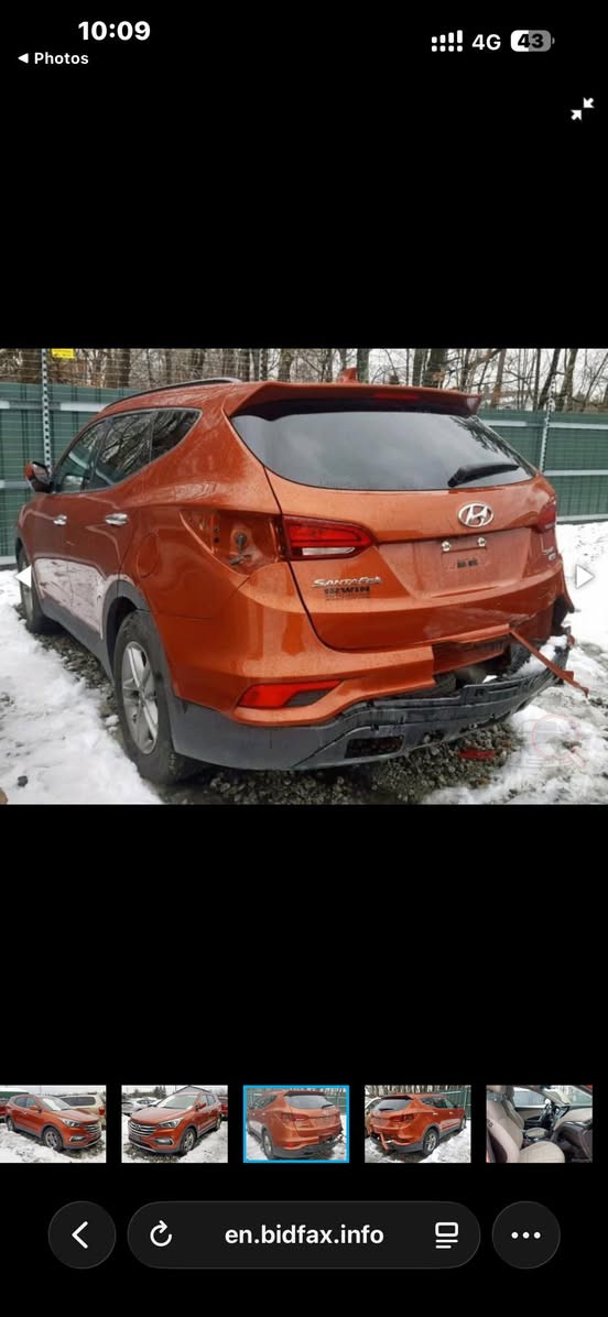 سلام عليكم للبيع سنتافي 2017 وارد امريكي صور الحادث موضحه دعاميه خلفيه فقط ومصلحه نفسها السياره نضيفه مواصفات سبورت 3 وضعيات قياده مانع انزلاق مانع انحدار تحكم جهتين شاشه جبيره تدعم الاندرويد اوتو وابل كار بلي  كشن كهرباء 5 راكب دفع رباعيawd محرك 4 gdi 
السعر 153 وبيها مجال بسيط 
***********
