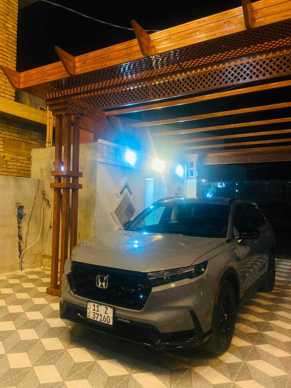 هوندا CRV2024سبورت هايبرد فول مواصفات لون سمنتي رقم بغداد وارد امريكي قطعه وحده مبدل بنيد 

السعر 210 $.  الاستفسار واتساب ***********
