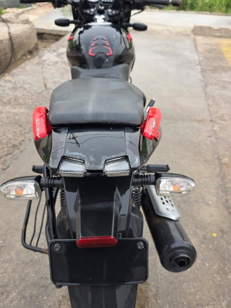 السلام عليكم بولسر نيون 150
موديل 23. اوراق ضايعة عوزها ترتيب بل كهربائيات السعر 650 مكانها التاجي الرقم ***********
