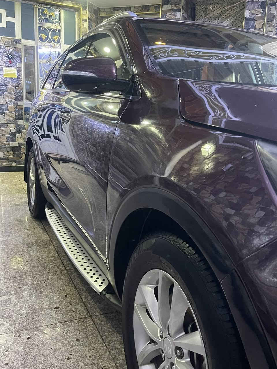 السلام عليكم
مراوس بكورلا هايبرد

سورنتو موديل2️⃣0️⃣1️⃣7️⃣
وارد امريكي
عداد المشي 1️⃣2️⃣4️⃣

السياره نظيفه وجاهزه 
مكينه 2400 GDi
كير تبريد صدر مكفول 
حادثها جاملغ امامي ايمن وربع من الباب بدون دواخل ومأشر عليهن بالصور وبيها بارد كد شبر بخشم البنيد  واضح بالصور

ليبل واحد ✅
داخل اسود مخمل 
رقم بغداد بأسمي ✅

السعر 1️⃣6️⃣0️⃣
واذا عندك مراوس بكورلا هايبرد ابيض 

مكاني بغداد الدوره 

***********
