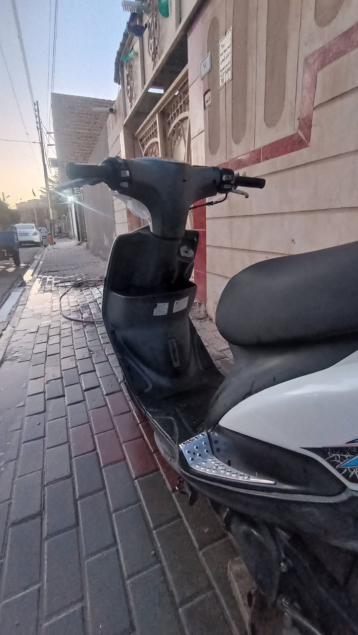 السلام عليكم
ماكس عدله للبيع الدراجه نضيفه و بيه ملاحظات بسيطه الدراجه مختمه تختيم واحد السعر 950 و بيه مجال بسيط 
مكاني السماوه مركز ***********
