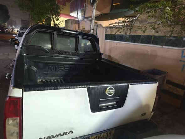 بيكم نيفارة موديل 14 كير اوتو مابيها صبغ بس بارد وتعديل بل ركبة مال شاصي السيارة نضيفة ومعاملة الرقم علية تستلم صافي السعر 130  بيع او مراوس وبيها مجال الرقم *********** بغداد
