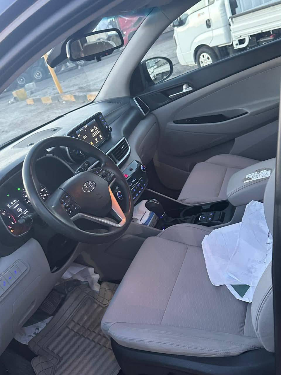 توسان 2021امريكي حادث فقط بنيد الباقي مكفول رقم بغداد بسمي سعر 165رقم هاتف ***********@***********
