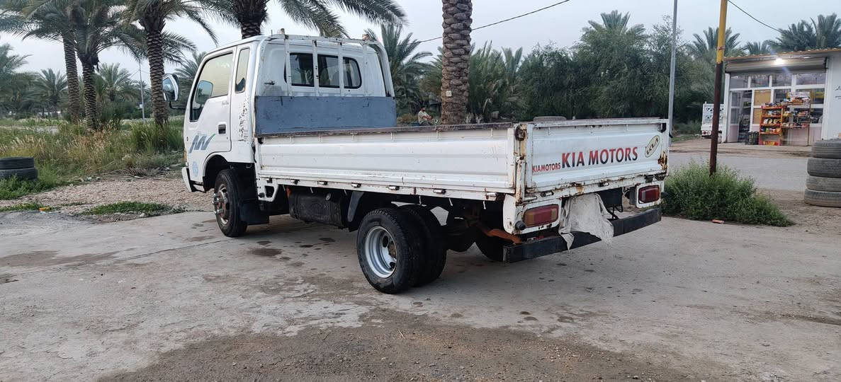 سلام عليكم كيا فونتيرة فحل موديل 1999 
محرك 3000 المرغوب 
الرقم بغداد
السياره بسمي مكانه بابل 
السنويه تنتهي 2027 
الله يشهد السياره مكفوله من الدعاميه للدعاميه 
الرقم ***********

