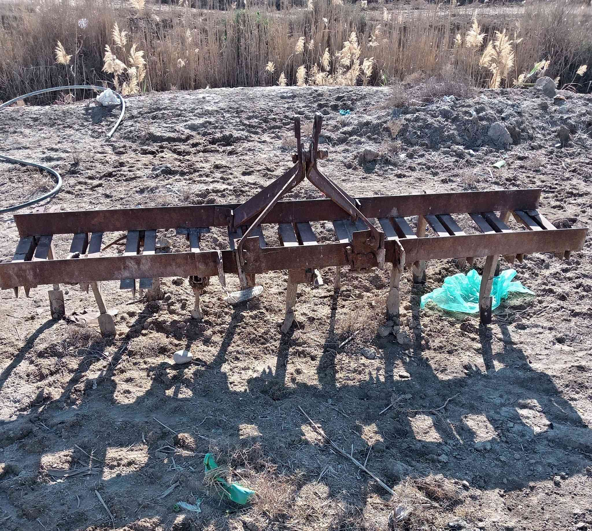 السلام عليكم 
مكينه عنتر للبيع مع عربانه وخرماشه تخم تاير باور جاهزه شد واكرب السعر 4ملايين ونص بيها مجال بسيط المكان ميسان ناحية سيد احمد الرفاعي للتواصل فقط على الرقم ***********
