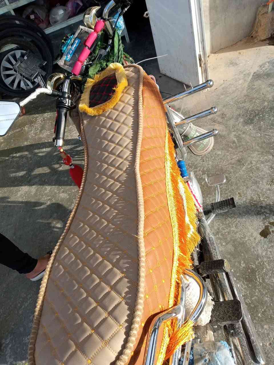 السلام عليكم 

يتوفر دوشمه ماطورات و دوشمه سيارات بارخص الاسعار السيارات كافه / و الدراجات كافه +الستوتات 
يوجد أيضاً دوشمه ستوته كامل حسب الطلب

و يوجد مواد احتياطيه لكافه انواع الدراجات و الستوتات

العنوان/النميصه الشارع العام محلات أحمدالجميل الخياط  بادارة علي الاحمد 

للطلب او الاستفسار 
***********. واتساب تلگرام
***********

و الف هلا بالجميع
