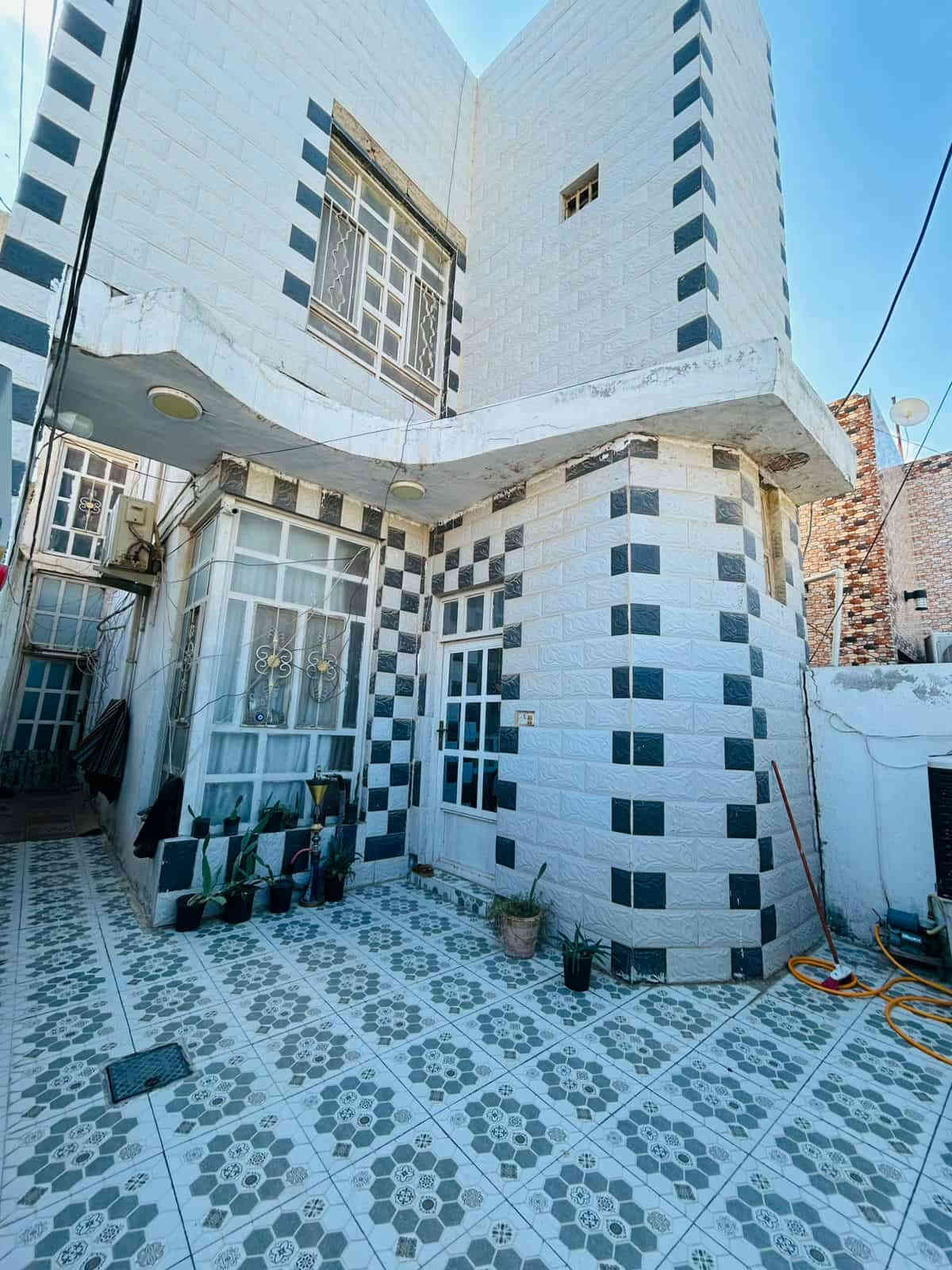 دار للبيع حي النداء ٦٠م ركن منطقة ٥٧ قرب المكاتب جديد غرفة واستقبال ومطبخ وصحيات المبلغ المطلوب ٥٥ مع المجال 
***********
حسين الرماحي
