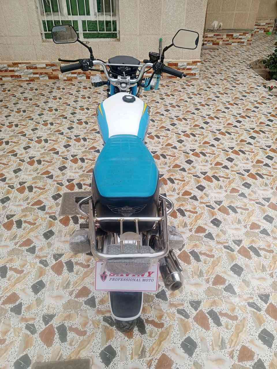 يا الله دراجه ايراني للبيع موديل 2024اوراق منفيس دراجة مال جناي ربع ماتحط عليه محرك  اسبانه ما ممدود علي السعر 750وبي مجال للشراي ولمو شراي لا يعلق ويكسر بحلال العالم مكاني الرمادي هذه رقمي للتواصل ***********متواجد عل خاص
