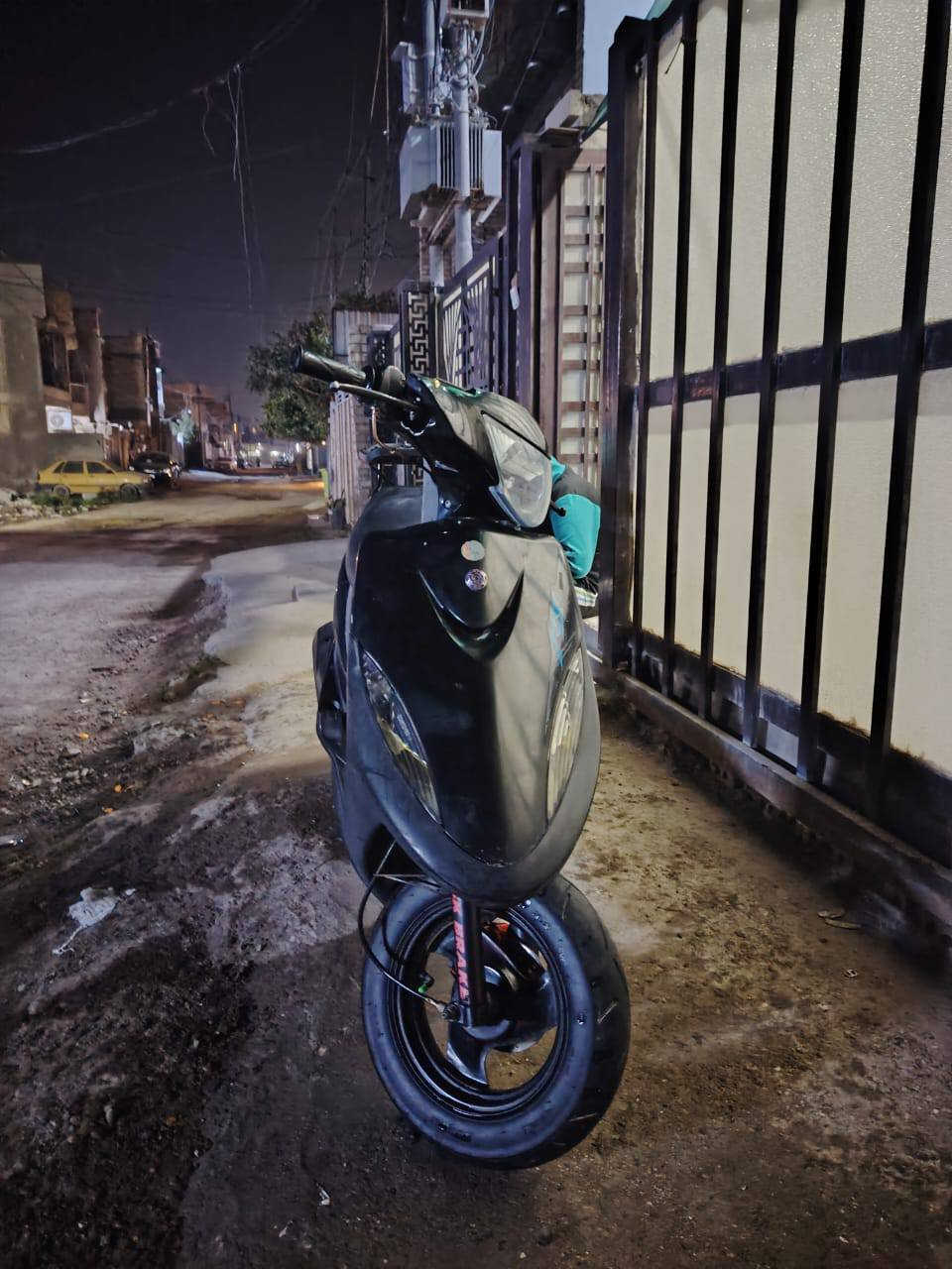 سلام عليكم دراجة ماكس عدلة مكفولة كفالة عامة نكرة كهربايات كاملة ختم وية شاصي  زوج تايرات جلاتين اصلي كاملة متكاملة  لعنوان بغداد تقاطع دريش ***********.       سعر   850
