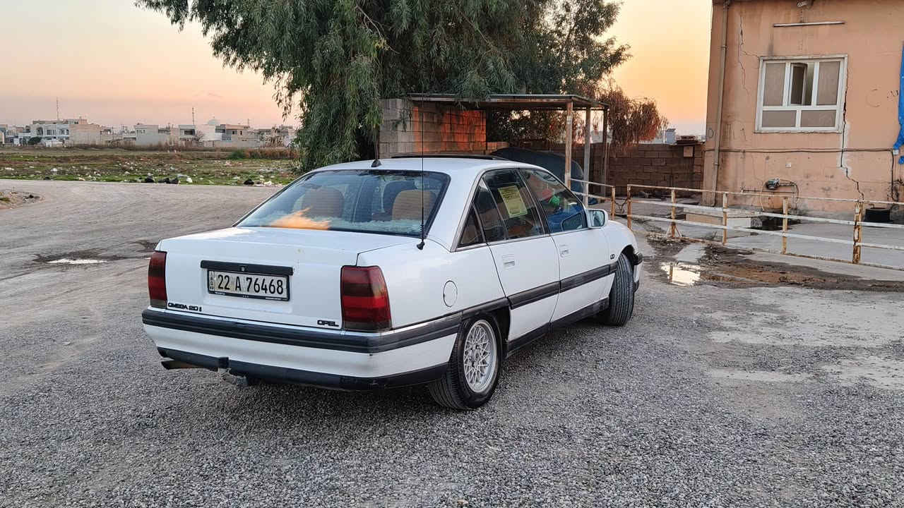 ‌ابول اۆمیکە: للبیع
مودیل:1992
گێڕ:عادی
حجم مکینە:20
مکینە بەشەڕت 
سەقف سلایت
چام کارابای
بدون سبوغ
سعر:40بی مجال


**إذا كنت صاحب هذا الإعلان وتريد حذفه لأي سبب، رجاءا أرسل رسالة إلى الدعم الفني**