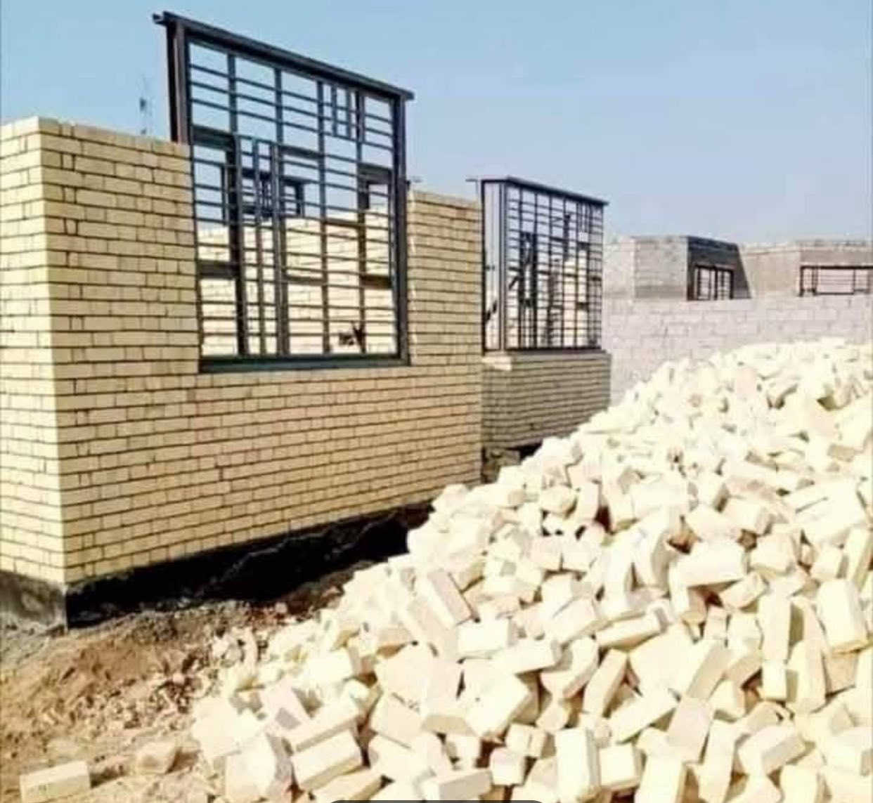 يوجد طابوق مستخدم للبيع ( جمهوري - عادي )


**إذا كنت صاحب هذا الإعلان وتريد حذفه لأي سبب، رجاءا أرسل رسالة إلى الدعم الفني**