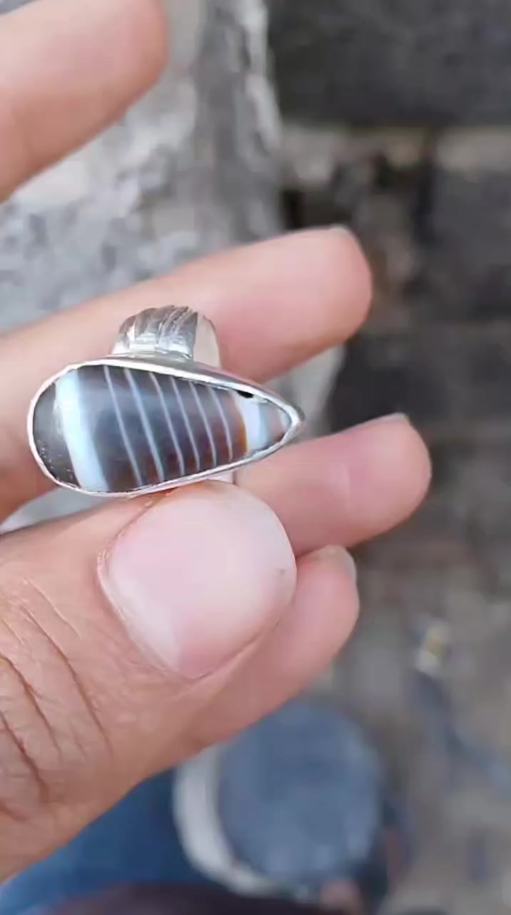 اللهم صل على محمد وال محمد
((تبارك الرحمن)) ((جزعه يمانيه قديمه سعر خاص ))


**إذا كنت صاحب هذا الإعلان وتريد حذفه لأي سبب، رجاءا أرسل رسالة إلى الدعم الفني**