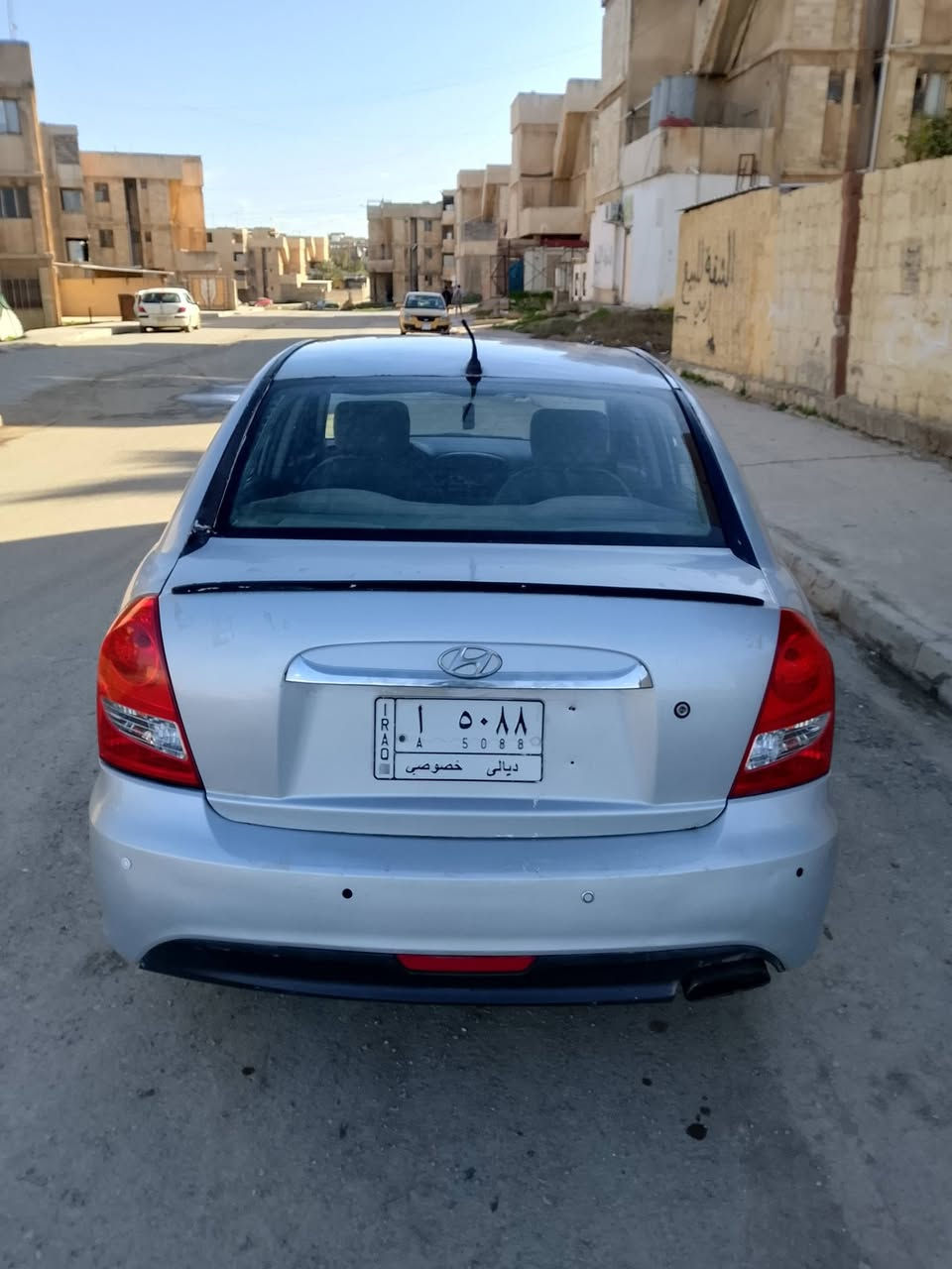 السلام عليكم اخوان عندي سياره هونداي اكسنت موديل 2010 محرك 16 شرط ماكينه وكير ما مفتوح ظررة بالباب الخلفي موضح لكم بالصوره شاشه ايباد ويلكب السياره جاهزه من كل شيء السعر 85 بيمجال بسيط مكاني موصل الايمن شقق اليرموك تواصلوا على الرقم تواصل ***********
