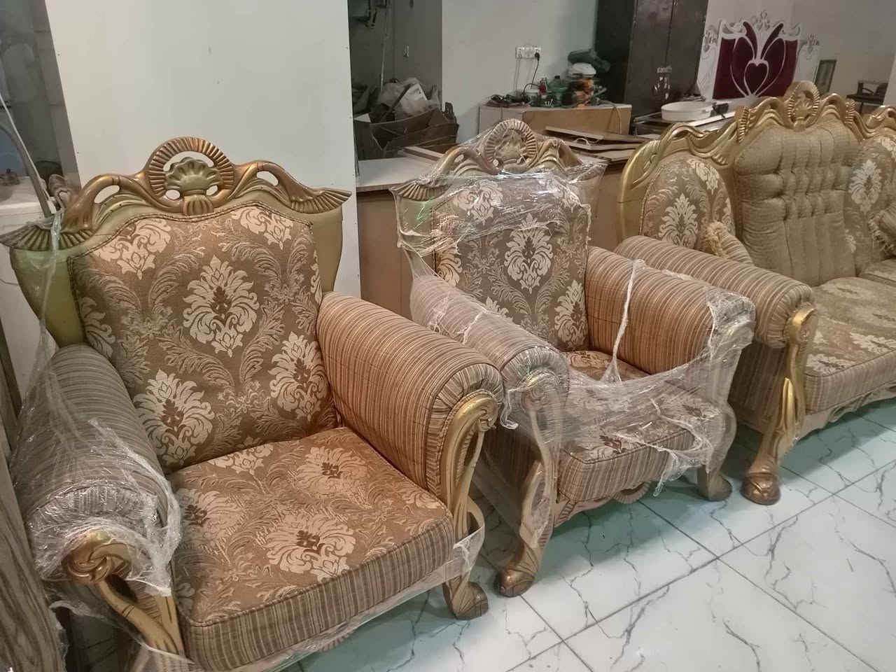 تخم رئاسي اخو الجديد مع طبلاته اربع قطع طبلاته والتخم ست قطع كركوك, العراق


**إذا كنت صاحب هذا الإعلان وتريد حذفه لأي سبب، رجاءا أرسل رسالة إلى الدعم الفني**