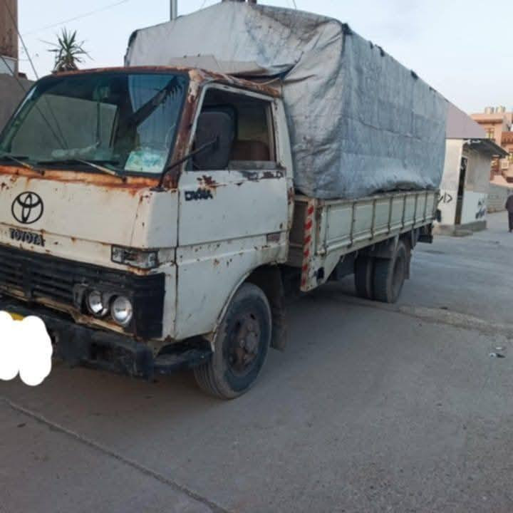 سلام عليكم سيارة دانيه للبيع موديل 81 رقم مميز الرقم 3ارقام شرط التحويل كير محرك شرط العنوان كركوك الشراي يتصل عل رقم ***********.  
الرقم السيارة تاميم
