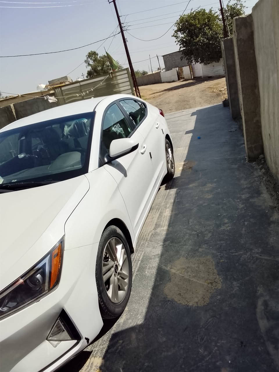 النترا موديل 20 كفاله صبغ بنيد فقط
سياره جديده كل نقص مابيها كير مكينه تبريد كفاله 
مكاني بغداد التاجيات 
السعر 136 تحويل ثاني يوم 
‏‪***********‬‏
