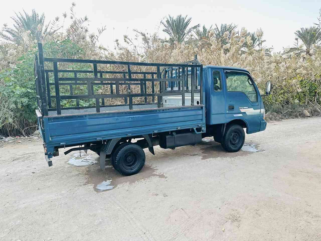 السلام عليكم كيا ام عيون للبيع موديل 2002 ام الحاكيه رقم كربلاء دولي سنويه لل 2030 قماره ثابت مكينه سوبر 3000 )
سبعه جنكال كفاله عامه من صبغ او ضربه او بارد مكينه جديده تخم تاير امامي خلفي جديد شاصي كفاله رقم شاصي شركه بلاد 
السياره كفاله من الصبغ قماره وبدي مكفول كلها بلاد 

مكان بابل مسيب / السعر/ 78 / بيه مجال / ‭0770 778 6416‬
