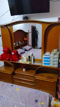 غرفه اخشاب • نضيفه • نجاره درجه اولى