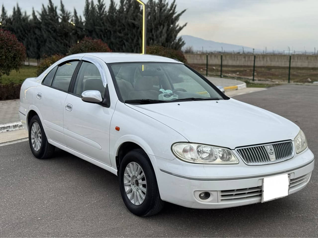 نیسان سەنی ٢٠٠٩ سەیارەکە یەک دەستە لە ٢٠١١ لای خۆمانە ١٩٠ هەزار ڕۆیشتوە سەنەوی تا ٢٠٣١ تازەیە بەناوی خۆمانەوەیە هەزە و بەڕادی تازەیە تایەی تازەیە هیچ نوقسانی نیە ٤ جام کارەبا و دەسک ستیل و ئاوێنە کارەبا و بلاجکتۆر و بیلاد ویلکەپە کامێرە یە تەنها شاشەی ئەوێت *********** ئاڵوگۆڕ ناکەم تکایە بۆ ئاڵو گۆڕ تەلەفۆن مەکە سعری ٩٩ وەرەقەو ماجالێکی برایانە سەیارەکە سپی بەفریە بۆیاخی نیە تەنانەت دەعامیەکانیشی سەیارەکە ٢٠٠٩ تکایە پرسیاری شوخت و ساردی مەکە کەمێک ساردی هەیە. السليمانية, العراق
