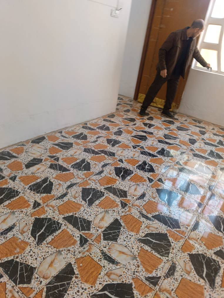 شقه للايجار100متر حي الوفاء شارع عشرين غرفتين وصاله ومطبخ مفتوح سطح خط مولد *********** النجف, العراق
