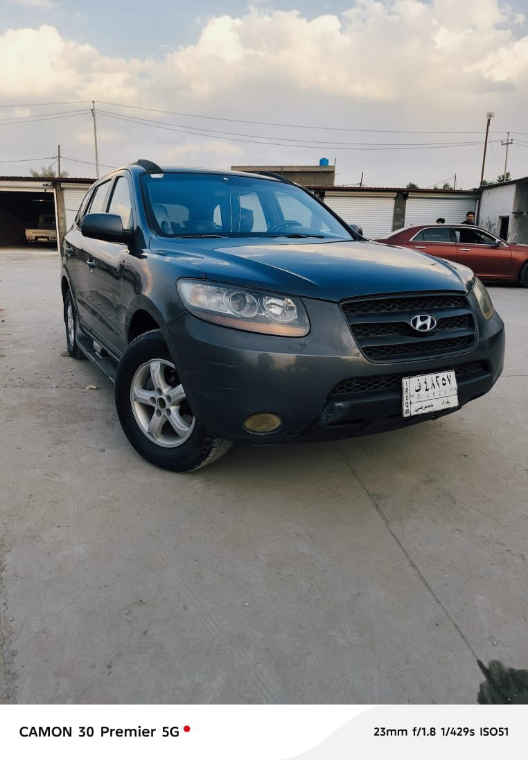 السلام عليكم سنتافي 2008 
السياره حلوه  كلش 
كير مكينه مكفولات 
بيه سونار مرفق بالمنشور 
للاستفسار عن باقي التفاصيل الاتصال عله الارقام
***********

***********
