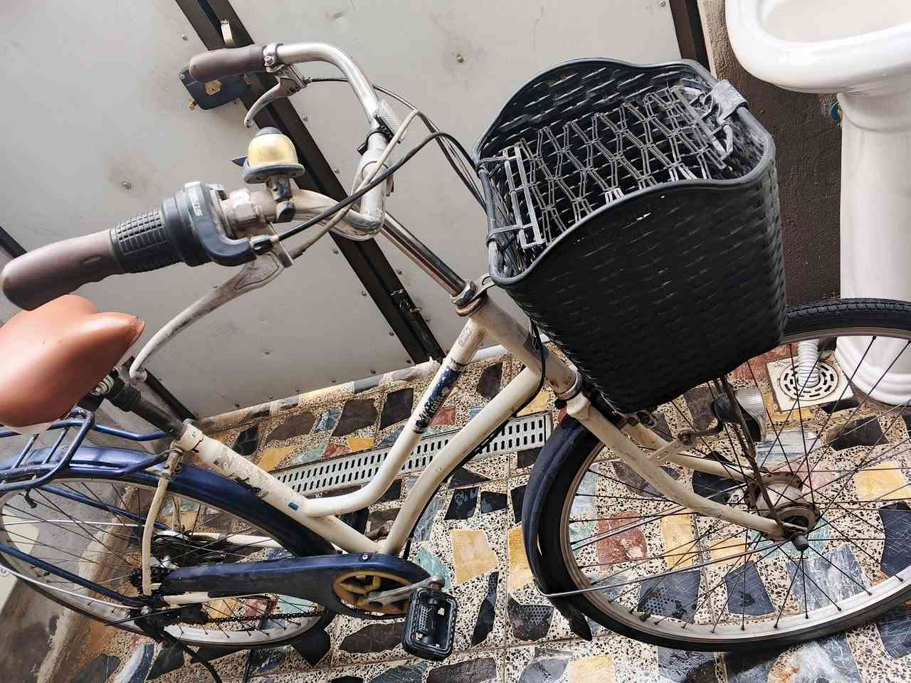 سلام عليكم
بايسكل للبيع ياباني. حجم 27 -6كير وحساس

سعره 75

مكاني بغداد الدوره رقم ***********
