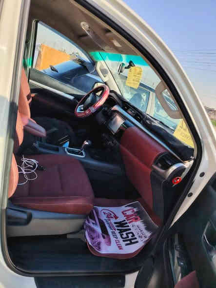 سلام عليكم هايلوكس موديل 2022 سعودي دبل سنترلوك  
رقم أربيل 

ماشية 90 الف 
مكفوله كفاله عامه حتى من زلغ او رصعه شرط سونار
مواصفات 
كشنات تدفئه تبريد 
شاشة كبيره
بلوجكترات زنون اليدي
لايتات زنون اليدي ناصي عالي
دخول ذكي بصمة أبواب 
بصمة تشغيل 
دشبول ليزري 
كامرة خلفية 
حساس 
تحكم ستيرن 
نضام يكو لتقليل صرف الوقود 
تبريد بيانو شاشة  
كير اتوماتيك 
دفع رباعي 4X4 
ومعروفه مواصفات سعودي 

العنوان بغداد ناحية الرشيد 
***********
