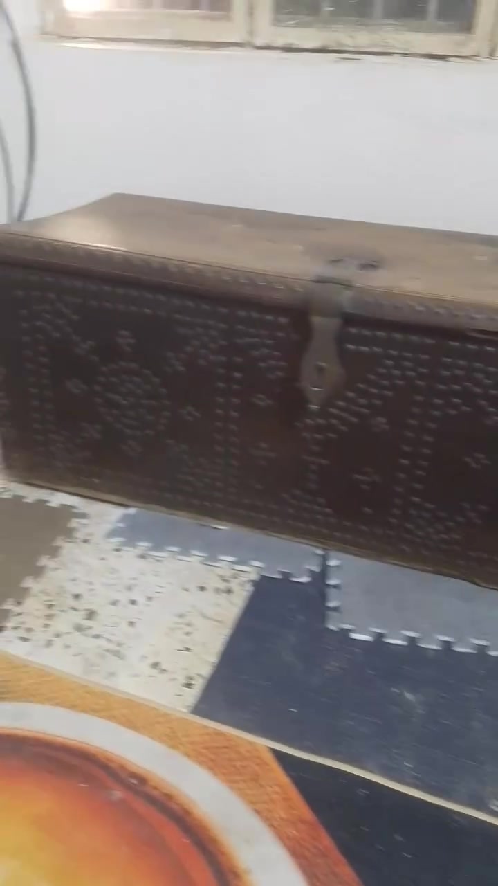 السعر 300$ ***********
