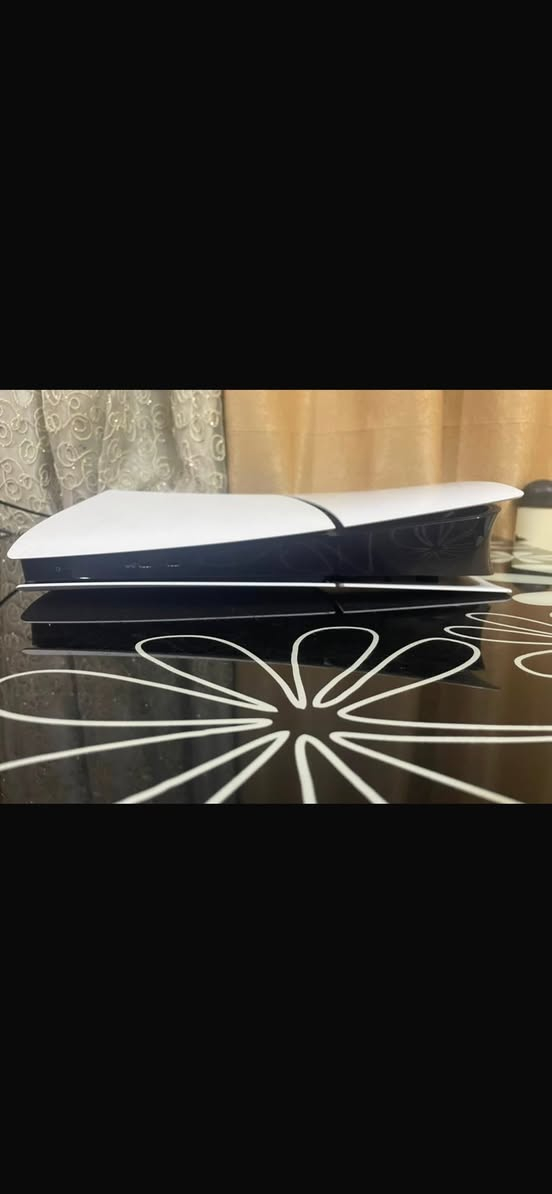 السلام عليكم 
بلي فايف ديجتال سلم 1 تيرا يدة وحدة بي بس نظيف كلش رايده ب 700 الف وبي مجال كلش قليل مكاني العطيفيه


**إذا كنت صاحب هذا الإعلان وتريد حذفه لأي سبب، رجاءا أرسل رسالة إلى الدعم الفني**