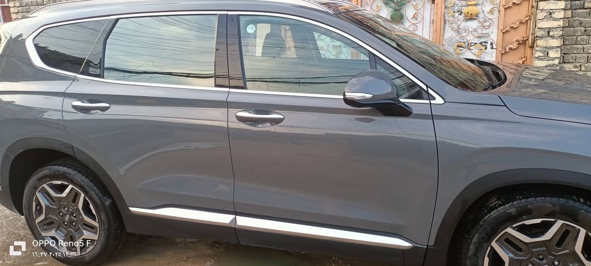 السلام عليكم ورحمه الله وبركاته
تم تنزيل السعر بيع مستعجل 
سنتافي 2023وارد امريكي 
الون سمنتي 
رقم بغداد بسمي 
فول مواصفات 
بانوراما 
بصمه 
كشنات جلد 
محرك 2500توربو
الكير دي سي تي جديد شاده 
كاميرات محيطيه 4كامرات 
وهواي مواصفات تجي اعله مواصفات بل سنتافي 
تقدم وترجيع بل بصمه وتشغيل 
حادث بجم رقم الشاصي موجود وشوف حادثهه 
السياره جاهزه عدا بوري التبريد موجود عندي بس شده واشحن غاز 
السياره جديده وهسه ترقمت بسمي تحويل ثاني يوم
مكان السياره بغداد مدينه الصدر 
السعر 200 وبيهه مجال بصيط
رقم الهاتف ***********
