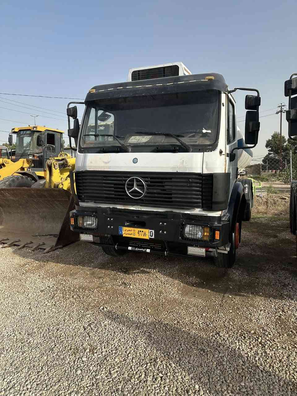 تنكر ماء موديل ١٩٧٥ رقم بصره تحويل مباشر مكينه ٢٨ كير ٢٥ اكسل جيىف تخم تاير قماره كرواتي جاهزه للعمل المواطير سحب ودفع كله جاهز السعر ١٦٠ وبيهه مجال 
مكاني حله معرض ابو عزام المعموري 
***********
