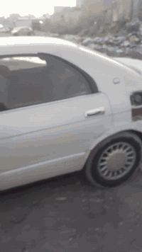 سلام عليكم بطة كراون البيع موديل ٩٣ لاضربة ولاكصه ولا نقل جثة مكينه وكير واكسن انظاف باور نظيف سيارة رقمها الاماني نجف تحويل سعر ٣٣ورقة مطلوبة ١٣ ورقه مرور ينزل من سعرها للعنوان بغداد رقم الهاتف ***********
