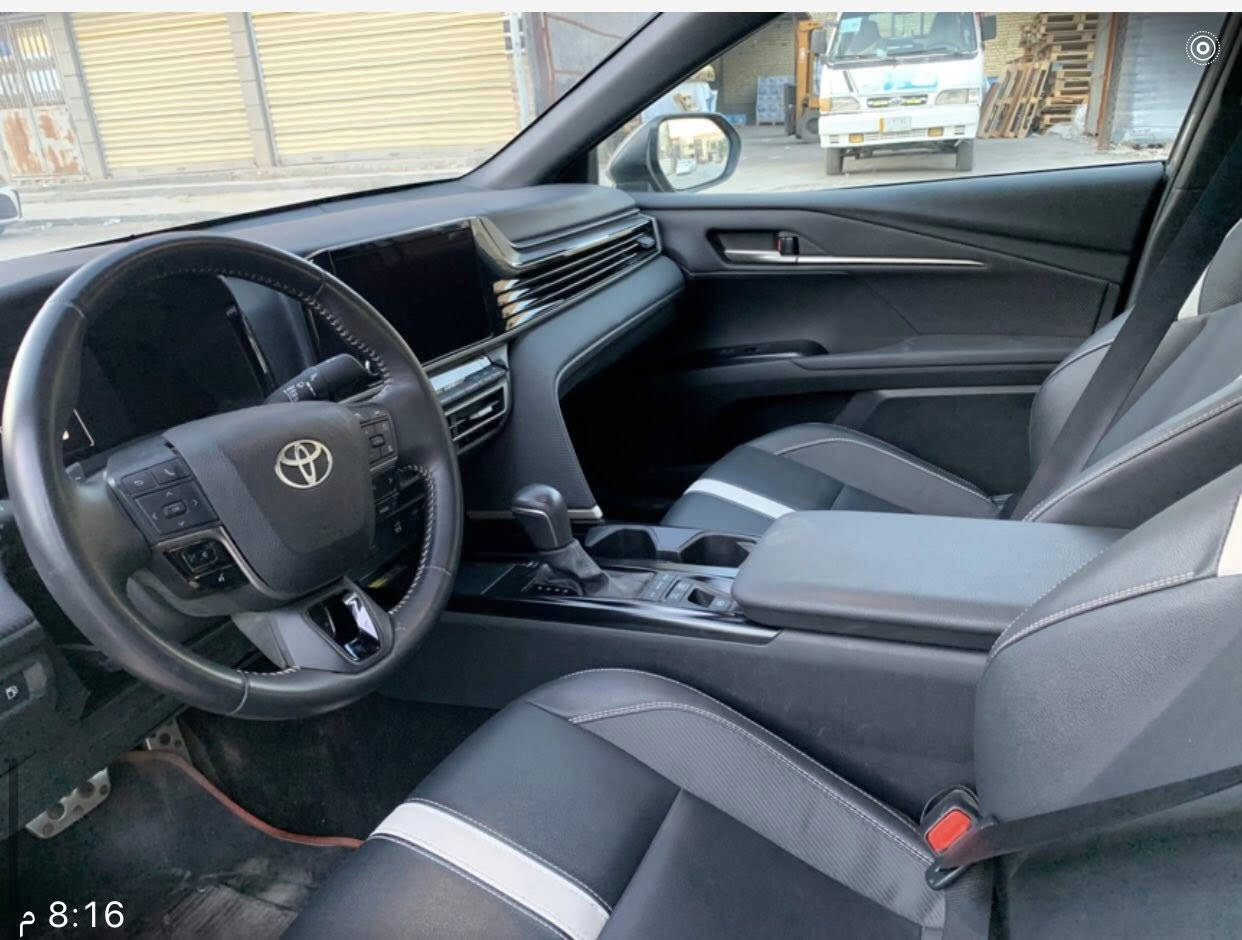 السلام عليكم كامري موديل ٢٠٢٥ هايبرد بيها صبغ بنيد وجاملغ الايسر دعاميه اماميه شواطي ع البارد السعر ٢٣.٥٠٠ $  التواصل ع الرقم ***********
