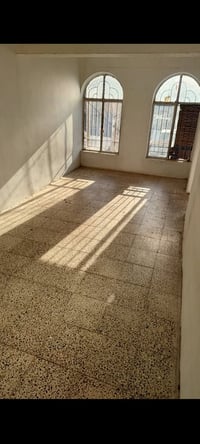 مشتمل لايجار طابق ثاني مساحه 120 متر غرفة نوم وصاله ومطبخ ومنور وملحقا...