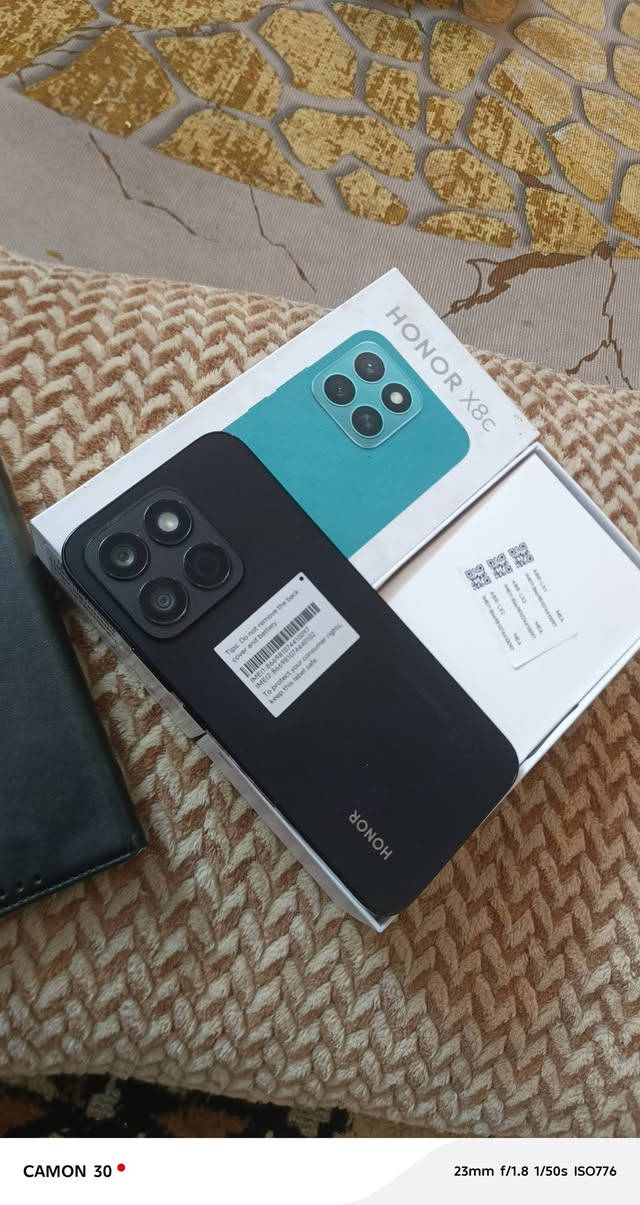 للبيع جهاز جديد ذاكره256 مكان كربلاء كنطرت السلام سعره 160قفل***********
