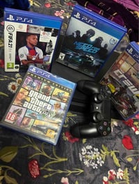 بلاي 4 • ٤ اقراص • يد أصلية