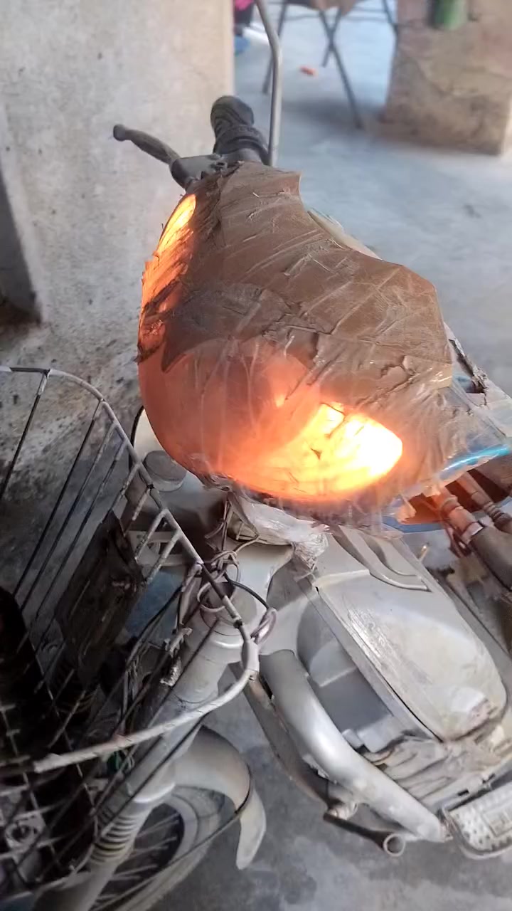 سلام عليكم
ماطور شحن كهربائيات كله شغاله 

كشر تعبان   بطارياته قبل فتره فحصتهن يقرن 9  كلهن

تاير خلفي اليوم بنجر 

ب75 الف

 مكان فلوجه جغيفي اوله. ***********
