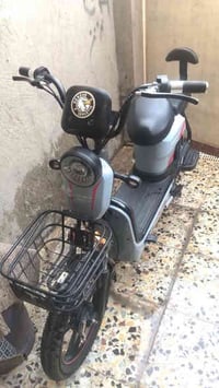 دراجه شحن للبيع الشراي يجي خاص 07710798509