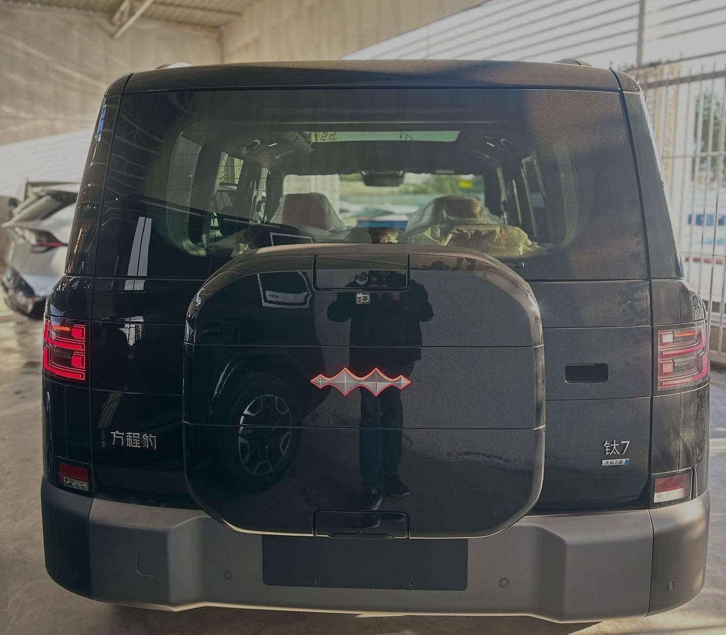 شركة السدّ العظيم لتجارة السيارات 

  الانواع المتوفرة حاليا 
-_-_-_-_-_-_-_-_-_
دسترورير ابيض وألوان 2025
سيل 05 ابيض وألوان 2025
سونج بلص سمنتي ورصاصي 2025
كين ال فول فتحه بانوراما رصاصي 2025
سيل 07 فول مواصفات لون اسود داخل مشمشي 2025
سيل 07 فول موصفات لون ازرق 2025
سيلايون 06 لون رصاصي 2025
سيلايون 05 ابيض وألوان موديل 2024
 ليوبيرد 7 فول اسود داخل مشمشي
-_-_-_-_-_-_-_-_-
 العنوان بغداد مجمع معارض البياع الشارع الرئيسي 
  الاستفسار الاتصال 
***********
***********
