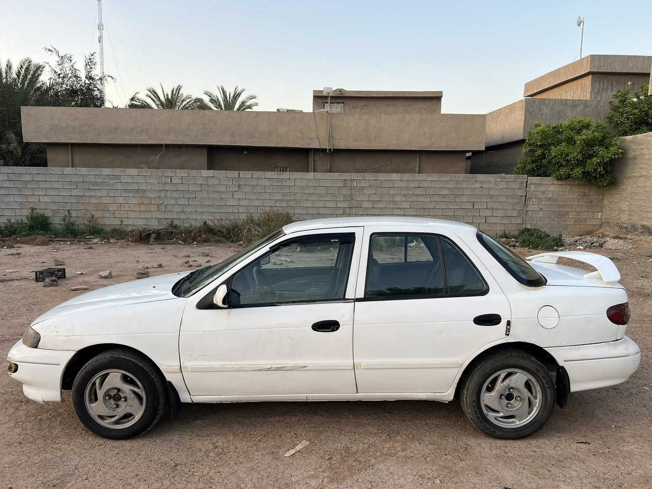 كيا سيفيا للبيع
موديل 1997 
جاهزه من كلشي 
كهربائيات كلها شغال 
تخم تاير جديد 
سياره بلاديه ماناقصها كلشي 
السعر 37
للاستفسار ***********
