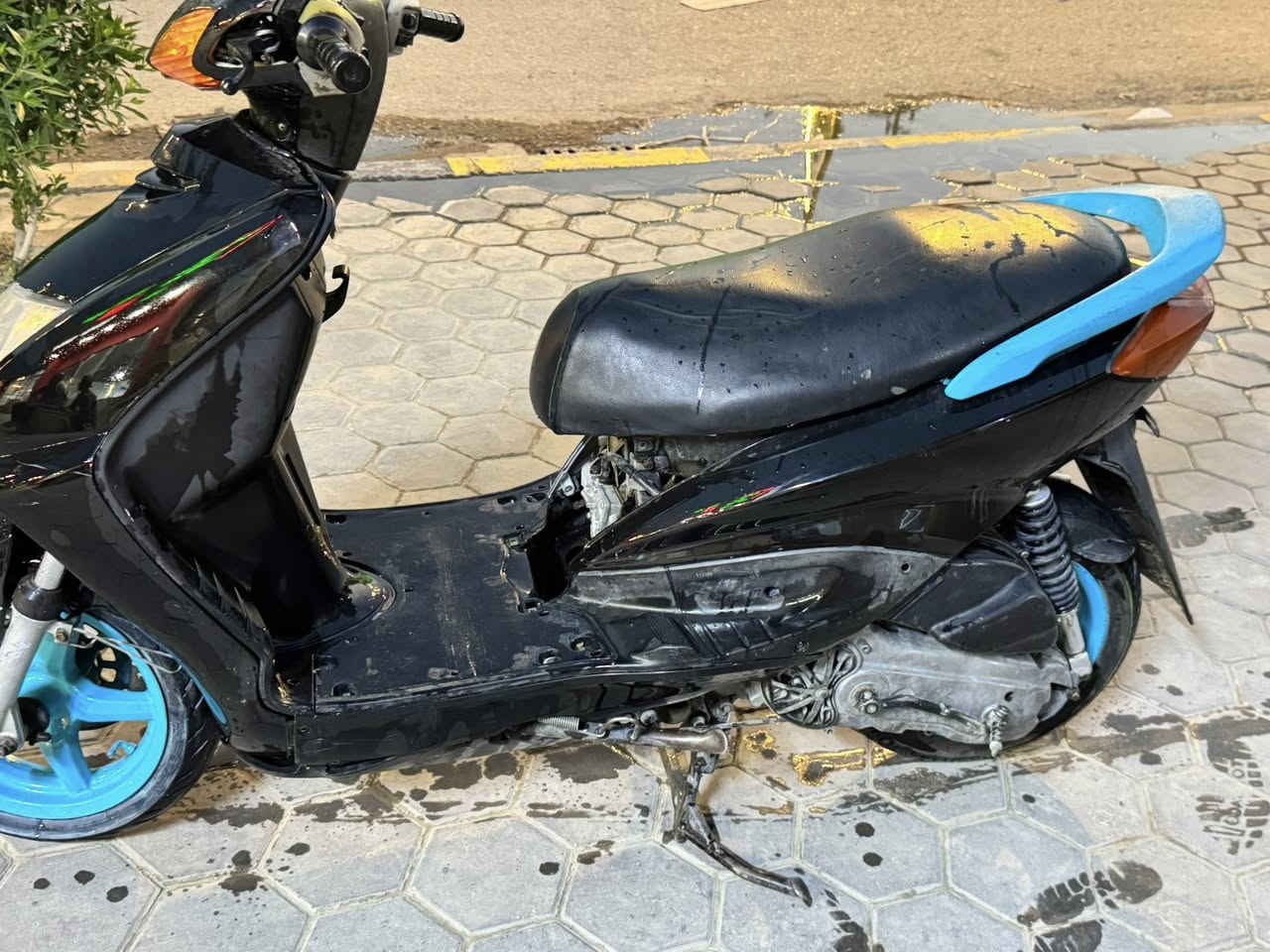 سلام عليكم دراجه سكنز نثيه أبيعه كوم حديد دراجه تاركه سعر 250 بيه مجال عنوان كربلاء معملجي 
رقم ***********
