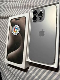 آيفون ١٥ برو ماكس تيتانيوم • ذاكرة ٢٥٦ • بطارية ٨٧٪