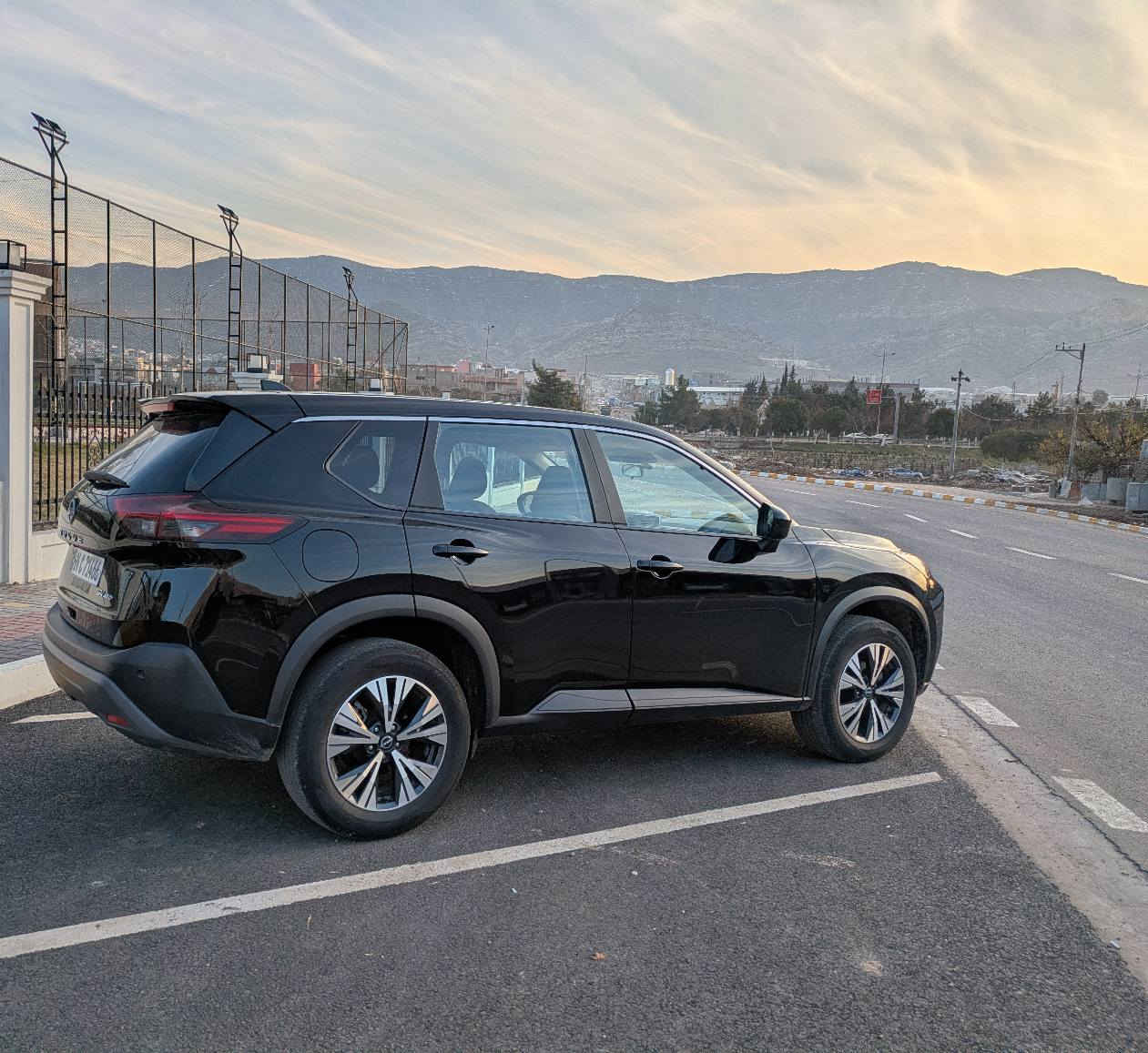 NISSAN ROGUE 2023 AWD
للبيع او مراوس
مكينة 15 توربو 3 سلندر
المواصفات SV دفع رباعي
ماشية ٢٦ مايل
بصمة ابواب
بصمة تشغيل
هاند بريك بصمة
اوتو هولد
اوتو ستارت
رادار امامي تحديد مسار
رادار جانبي نقطة عمياء
رادار خلفي التحذير من الاصطدام
حساس امامي و خلفي
كشنات كهربائي
تبريد مركزي
لايتات ليد و زینون
بدون ضربة شبر من رأس بند صبخ 
ارباك ستيرن و دكمة سائق سیستم بلادي و موضح بالصور
سعر 175ومجال
رقم موبايل ***********
رقم شاصي
5N1BT3BB0PC822530 دهوك, العراق
