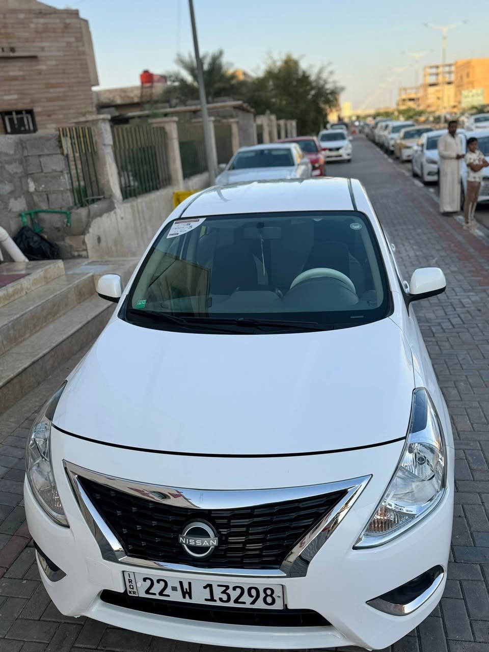 سلام عليكم نيسان سني هندي بليته زركه موديل ٢٤ سياره ماشيه ٣٠ الف حقيقي   سياره مكفوله   ماعده خشم الجاملغ كلش ع كد الصبع نعوج  ورجع  يعني المثلث الي بنهايه الجاملغ الامامي  يعني لا ضربه ولا شي ولباقي كفاله  سياره خير من الله كير تبريد  ما متعوبه 
مكان السياره معقل 
***********
السعر / ١٢١ 

وذا اكو مراوس حسب القناعه
