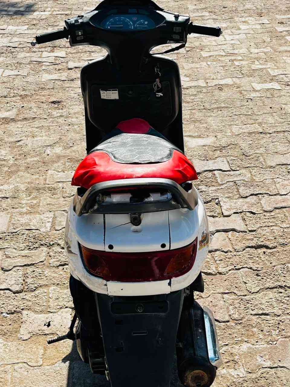 دراجه فرشه فحل مفتوح مره وحده كلشي شغل بيه الايت شاير سلف كلشي سعر 350وبيها مجال حق  رقم ***********
