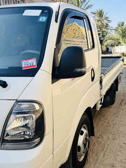 يالله سلام عليكم للبيع كيه فحل مسكر مديل22شكل23 جديده بمعنى الكلمه وضع شركه دبلو فول مواصفات جاهزه من كلشي سنويه جديده حداده جديده تايرات كهربائيات كلها جاهزه تحويل موجود ثاني يوم رقم قادسيه المكان/البصره قضاء المدينه بني منصور 
للاستفسار ع الرقم/‭0780 903 3962‬
