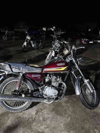 للبيع موديل 2022 400بي مجال 07712919107