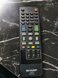 عندي شاشه نوع شارب ماليزي اصلي حجم 40 نظيف جدا بدون نت السعر 140 الف  ...